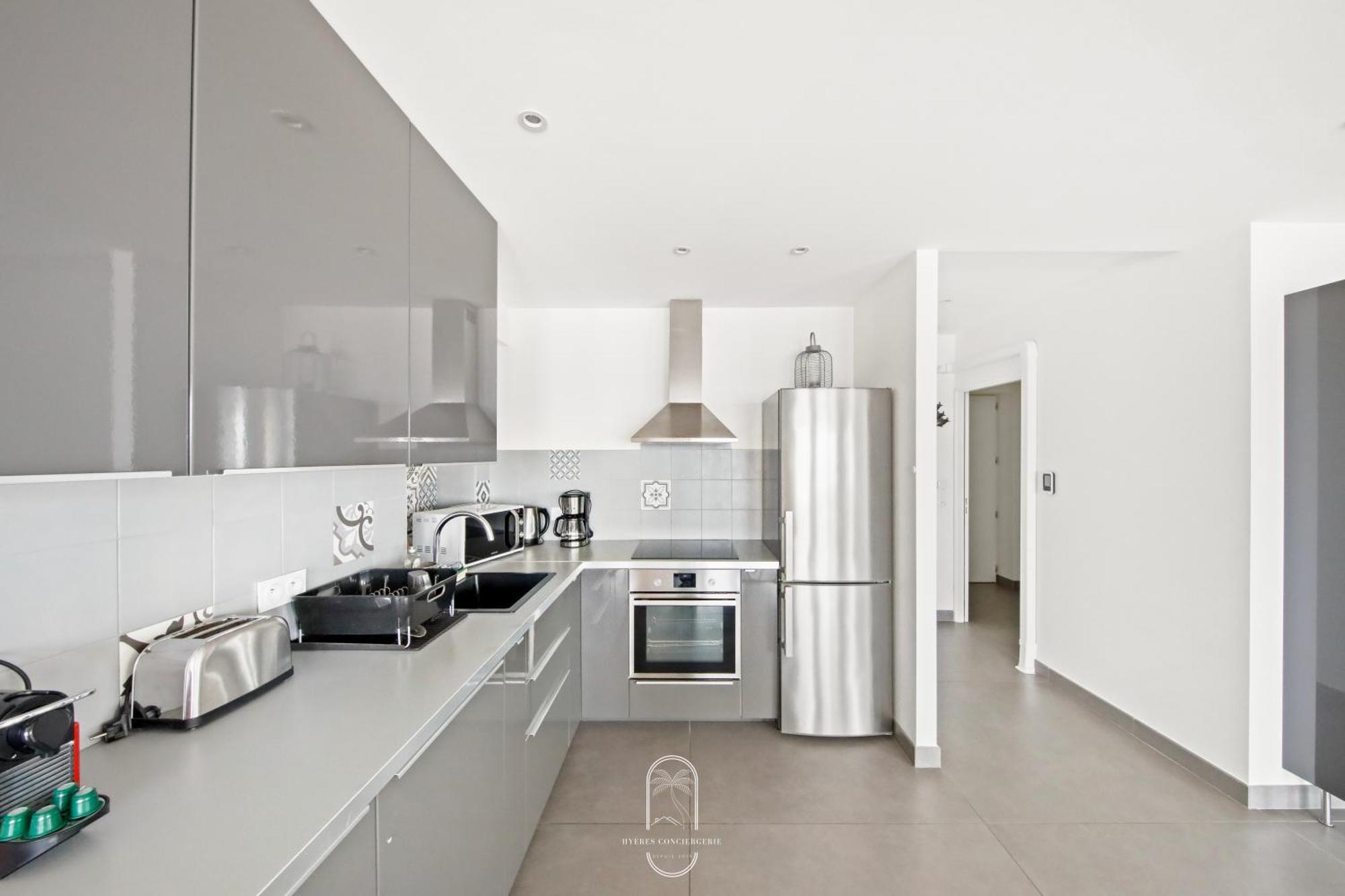 Villa Antoine Appartement Rdj Vue Mer Clim Wifi Parking Plage 50M La Garonne Le Pradet Εξωτερικό φωτογραφία
