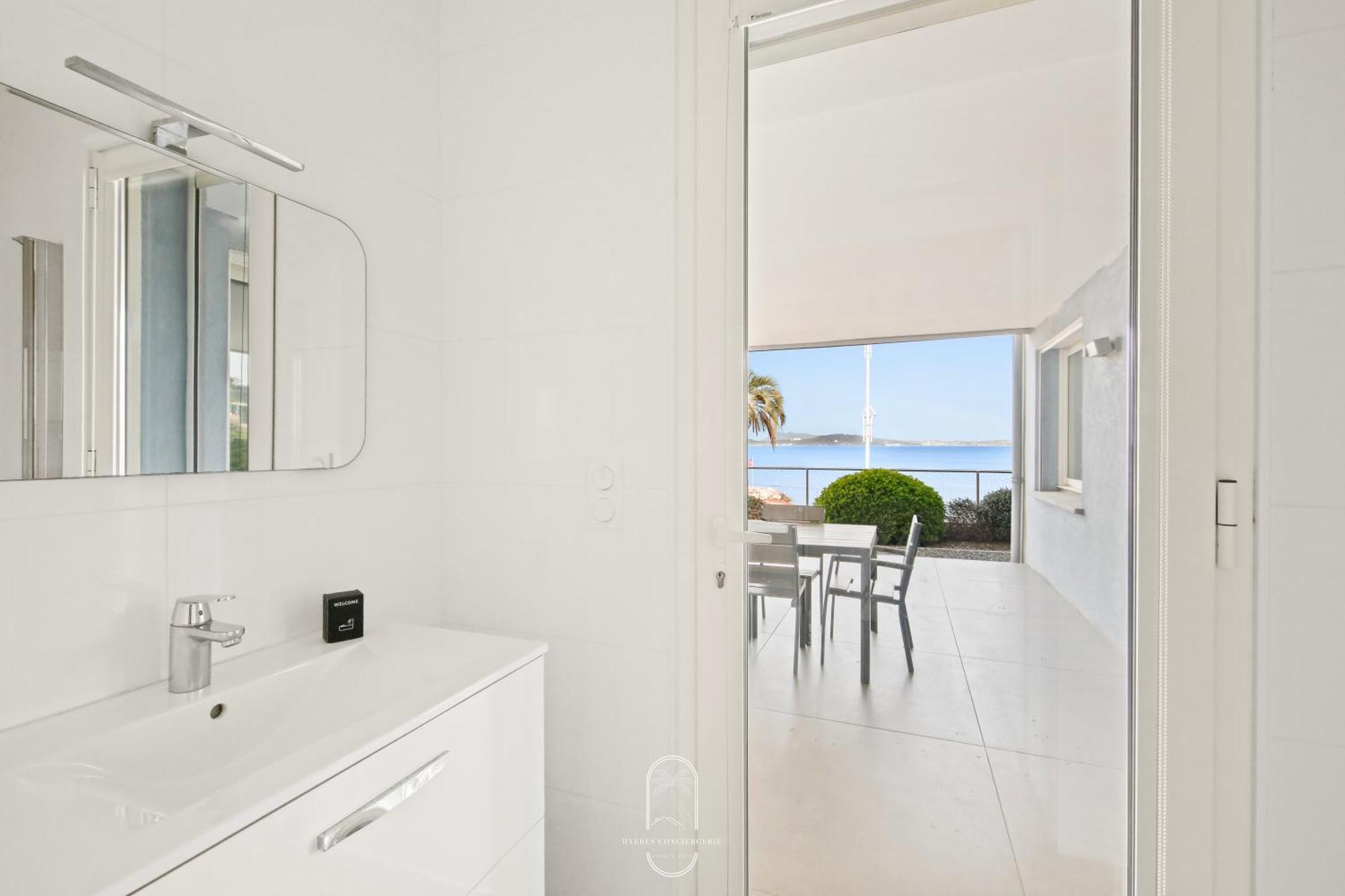 Villa Antoine Appartement Rdj Vue Mer Clim Wifi Parking Plage 50M La Garonne Le Pradet Εξωτερικό φωτογραφία