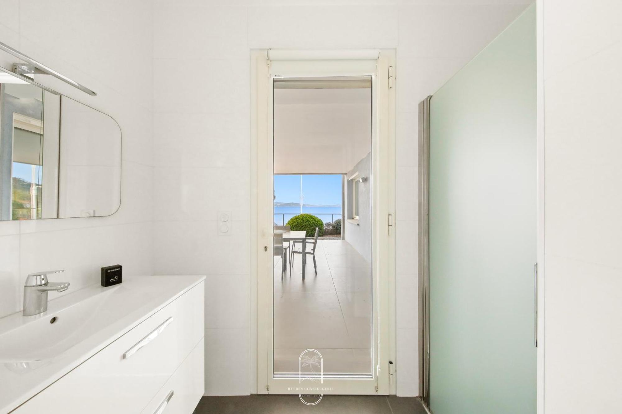 Villa Antoine Appartement Rdj Vue Mer Clim Wifi Parking Plage 50M La Garonne Le Pradet Εξωτερικό φωτογραφία